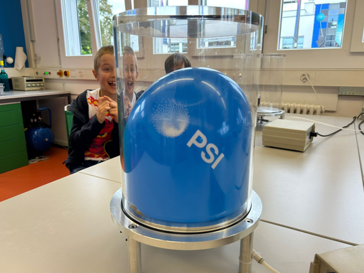 Besuch beim PSI Schülerlabor iLab