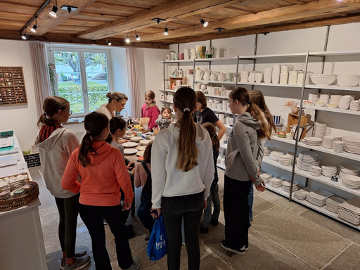 Keramikmalen im Atelier Janella