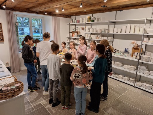 Keramikmalen im Atelier Janella