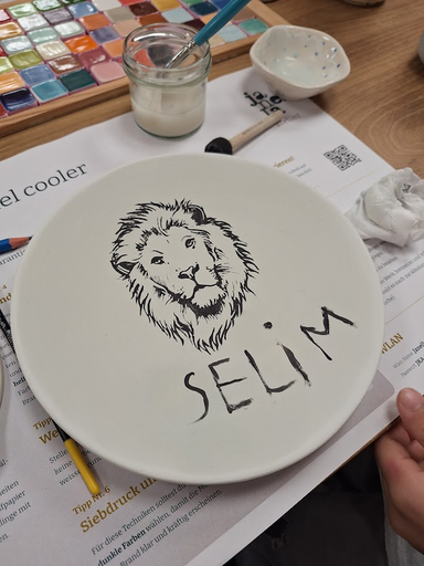 Keramikmalen im Atelier Janella