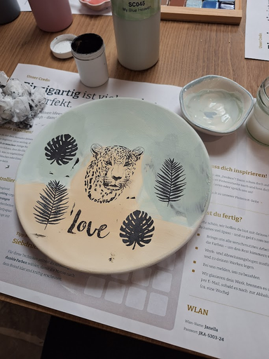 Keramikmalen im Atelier Janella