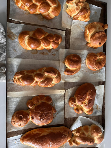 Bauerhofbesuch mit Zopfteigtierli backen