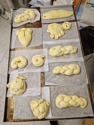 Bauerhofbesuch mit Zopfteigtierli backen